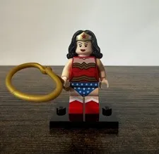 LEGO Wonder Woman Minifigure w/ Lasso DC Super Heroes 