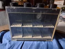 LEGO Stackable Minifigure display case 8 FIGURE
