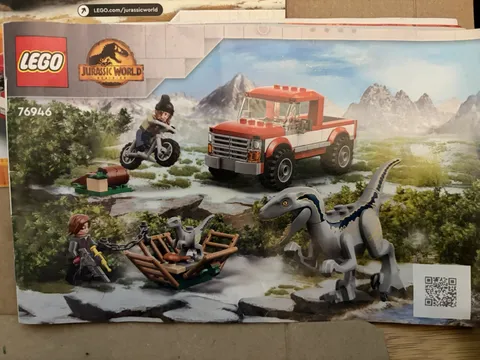 LEGO Jurassic World: Blue & Beta Velociraptor Capture (76946)