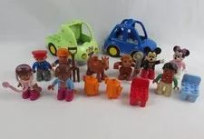 Lot of Lego Duplo 7 Figures 2 Animals 2 Cars Etc...