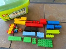 Duplo Lego VTG Building Blocks + Storage Box 5380 70/71 Pieces W/ Auto Chassis