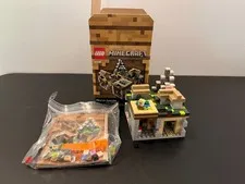 Lego Minecraft Set - 21105 Minecraft Micro World - The Village