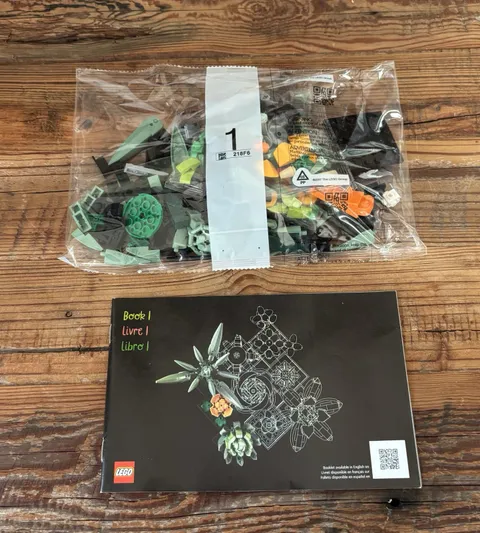 LEGO BOTANICALS Succulents ALOE VERA ORANGE MONROE HENS & CHICKS 10309 New ONLY