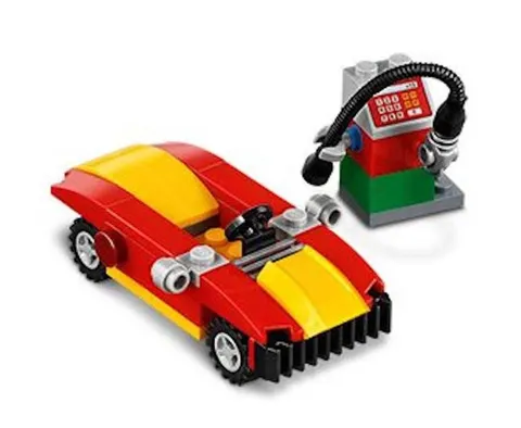 NEW LEGO 40277 Car And Petrol Station Feb 2018 Monthly Mini Model MMB RETIRED