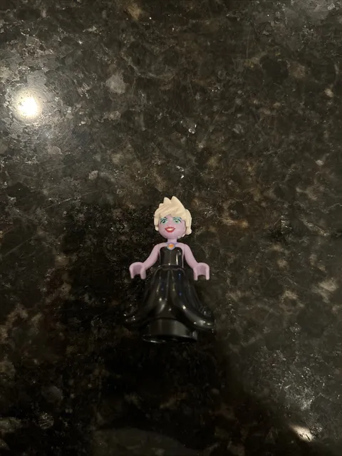 Posssible KO LEGO Ursula Minifigure Disney The Little Mermaid