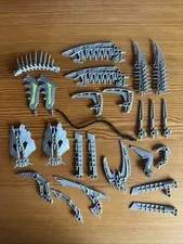 25 Piece Lot LEGO Bionicle Weapons Blades Hooks Armor Parts