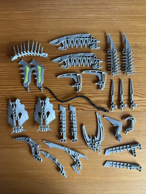 25 Piece Lot LEGO Bionicle Weapons Blades Hooks Armor Parts