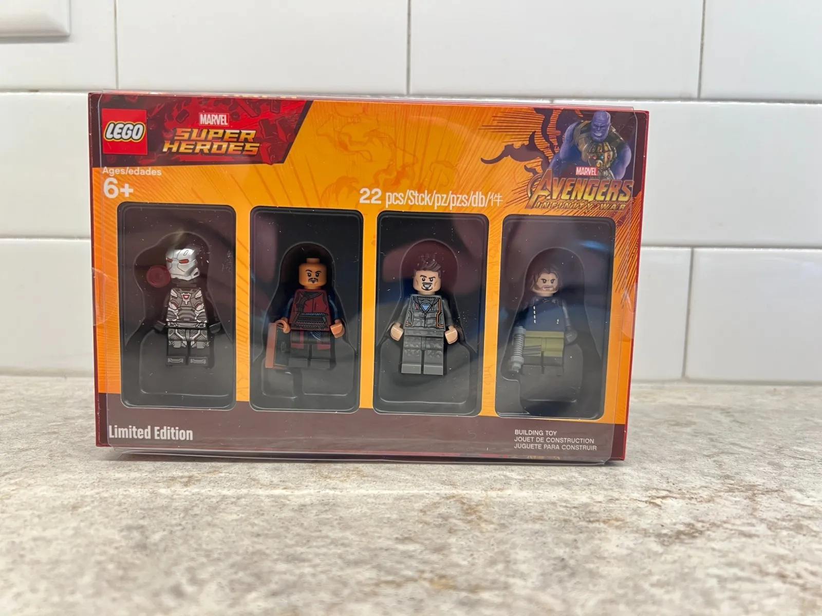 LEGO Bricktober: Marvel Super Heroes Minifigure Collection (5005256) New Sealed