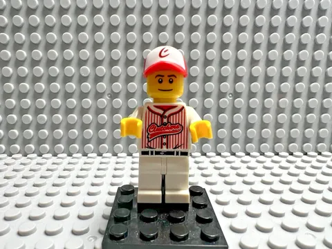 LEGO CMF series 3 Minifigure - Baseball Player - COL047