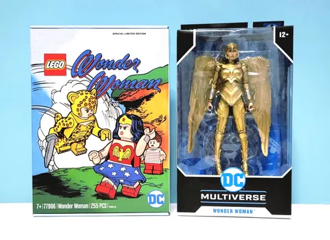 LEGO Super Heroes: Wonder Woman (77906) Plus Wonder Woman 7 inch Action Figure