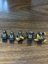 LEGO Minifigures Lot of 5 marvel outriders including extended arms/shoulder pad