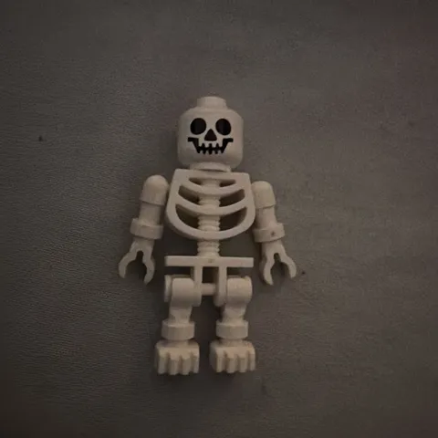 LEGO Minifigure Minifig Skeleton Bones monster pirate bad guy vintage part toy