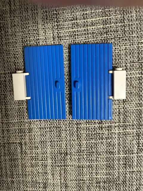 LEGO Vintage Doors 3644 Blue (pair of 2 Doors)  1x4x6 w/Holders Hinges
