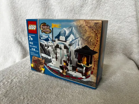 2003 Vintage LEGO Adventurers: Orient Expedition Yeti's Hideout (7412) New