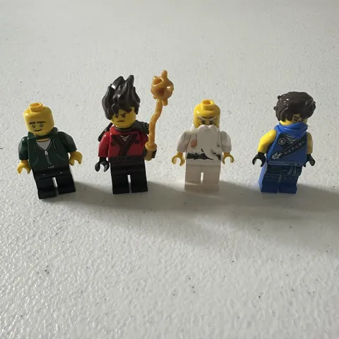 Ninjago Minifigure Master Wu, Jay Legacy, Lloyd Garmadon, Kia minifig Lego lot