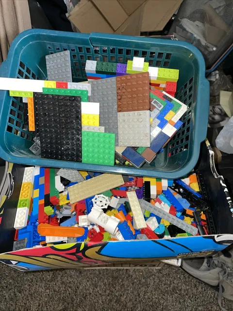 LEGO 5 Pounds, Looks Like It Was Part Of A Pit Car Set?