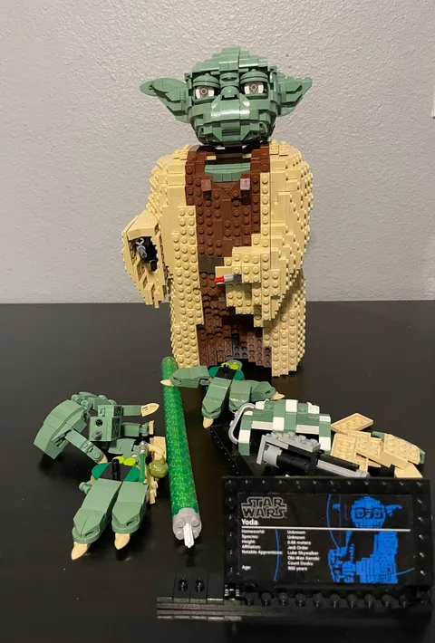LEGO Star Wars Green Yoda 75255 Large Figure W Minifig & Display Stand READ DESC