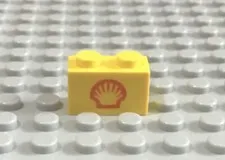 LEGO Yellow Brick 1x2 with Shell Logo Pattern