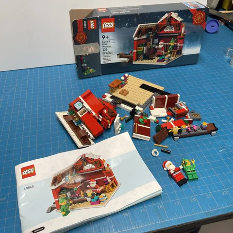 LEGO #40565 Santas Workshop Limited Edition Christmas Set Used
