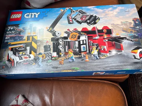 LEGO City: Scrapyard with Cars (60472) Complete Used