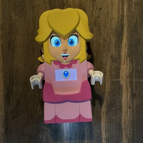 LEGO Super Mario Princess Peach 71441 Figure ONLY Missing Crown + Earrings Works