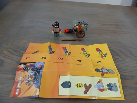 LEGO Castle: Crossbow Cart (6004) 100% Complete w Minifigures & Instructions