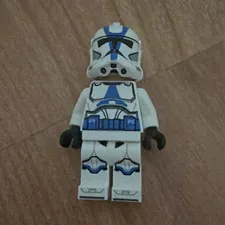 LEGO Star Wars Clone Trooper Minifigure White & Blue Armor w/ Helmet