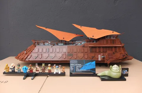 Lego Star Wars Jabba's Sailing Bark 75397 Glued Have a Look!!!