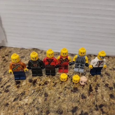 LEGO Minifigures For Sale Lot Of 6  Built From Random Sets