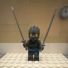LEGO NINJAGO Ninja Minifigure w/ 2 Gray Swords Plastic Ages 6+