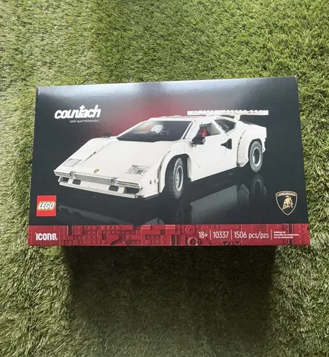 LEGO Icons Lamborghini Countach 5000 Quattrovalvole 10337 1506 pcs 18+