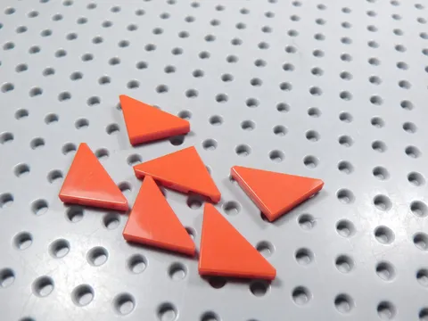 LEGO Lot of 6 Red 2x2 Smooth Cut Corner Tiles Plates AY