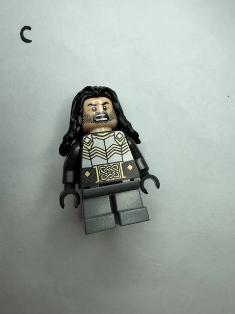 Lego Kili the Dwarf 79018 Gold Buckle The Hobbit Minifigure 