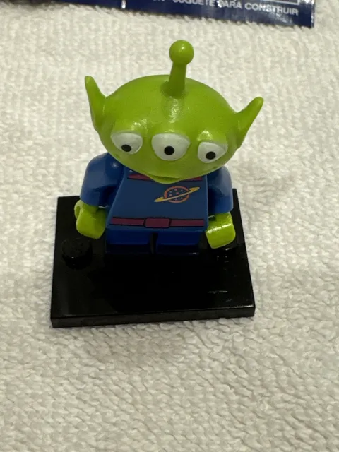 Lego Minifigure Disney Series 1 Toy Story Disney Alien leaflet stand bag
