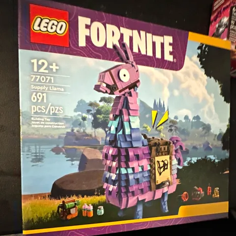 LEGO Fortnite Supply Llama 77071 Brand New Set 691pcs 12+