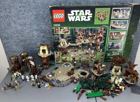 Lego Star Wars Ewok Village 10236 Complete Set VGC Lego Star Wars Ewok Luke Leia