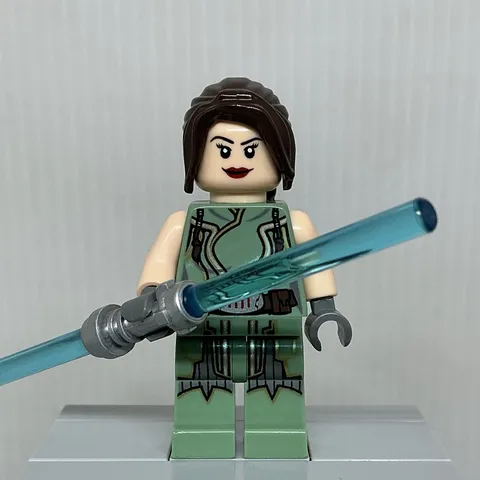 LEGO Star Wars Old Republic sw0389 Satele Shan Minifigure & Lightsaber 9497