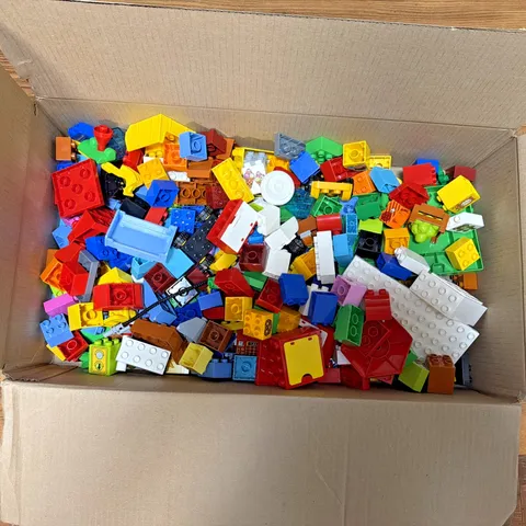 LEGO DUPLO Bulk Lot 7 lbs Pieces Bricks Parts Specialty Blocks Accessories Mixed