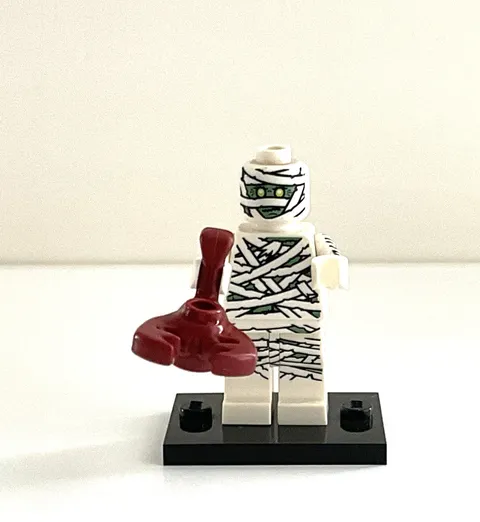 LEGO Monster Fighters The Mummy Minifigure mof015 9462 with Red Scorpion