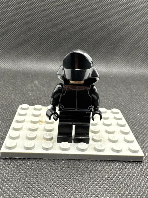 LEGO® Minifig sw0671 - First Order Crew Member (Fleet Engineer / Gunner)