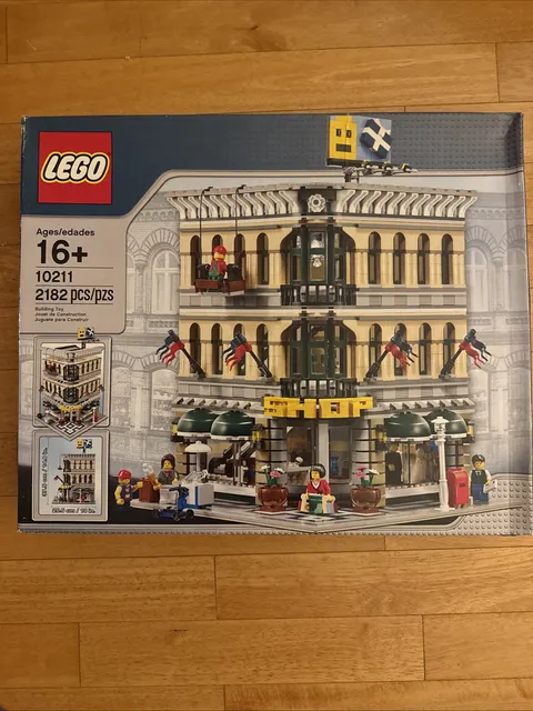 LEGO Creator Expert: Grand Emporium (10211) - See Photos For Box Damage