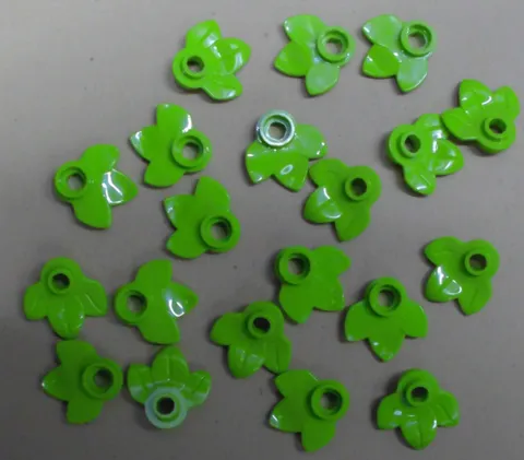 LEGO 20 New Pieces Plant w/ Plate 1x1 with 3 Leaves LIME GREEN #32607
