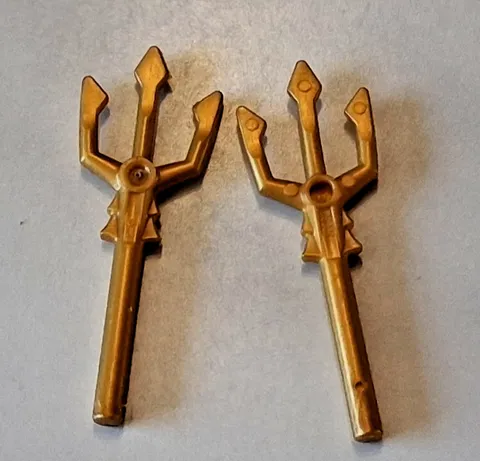Lot of 2 LEGO Pearl Gold Trident Minifigure Minifig Super Heroes Weapon 