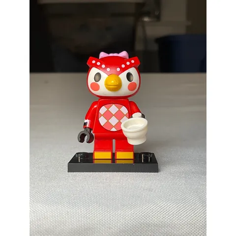 LEGO Animal Crossing Celeste Minifigure Red Owl with Tea Cup Accessory 71047