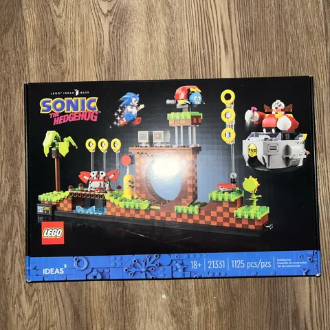 LEGO Ideas: Sonic the Hedgehog � Green Hill Zone (21331)