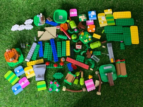 LEGO Super Mario Adventures Starter Course Lot Interactive Mario Figure Toy Set
