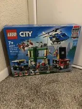 LEGO City 60317 Police Chase At The Bank New Factory Sealed 7+ 915pcs
