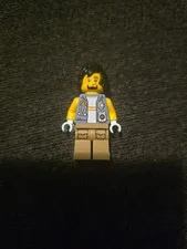 Lego New  City Jungle Explorer Sand Blue Jacket Stethoscope Tan Legs Minifigure