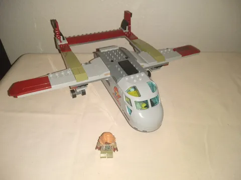 LEGO Jurassic World: Quetzalcoatlus Plane Ambush (76947)