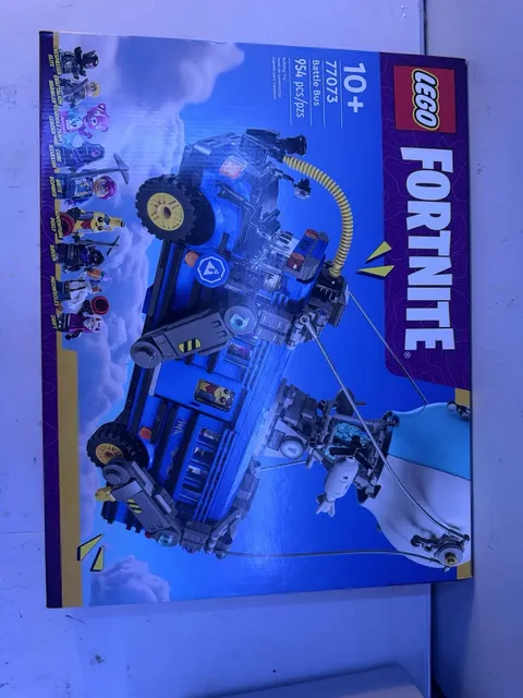 NEW SEALED LEGO Fortnite Battle Bus #77073